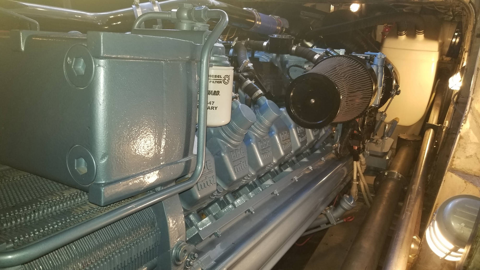 MTU Marine Diesel Engine with Detroit Diesel Fuel Filter